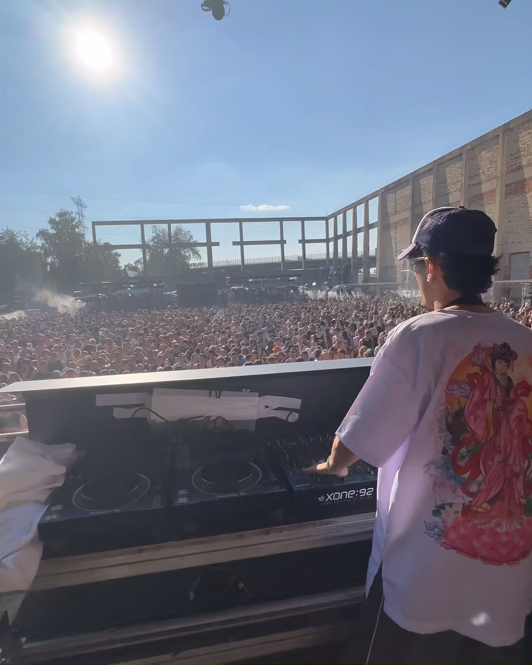 Adrián Mills - photo 18