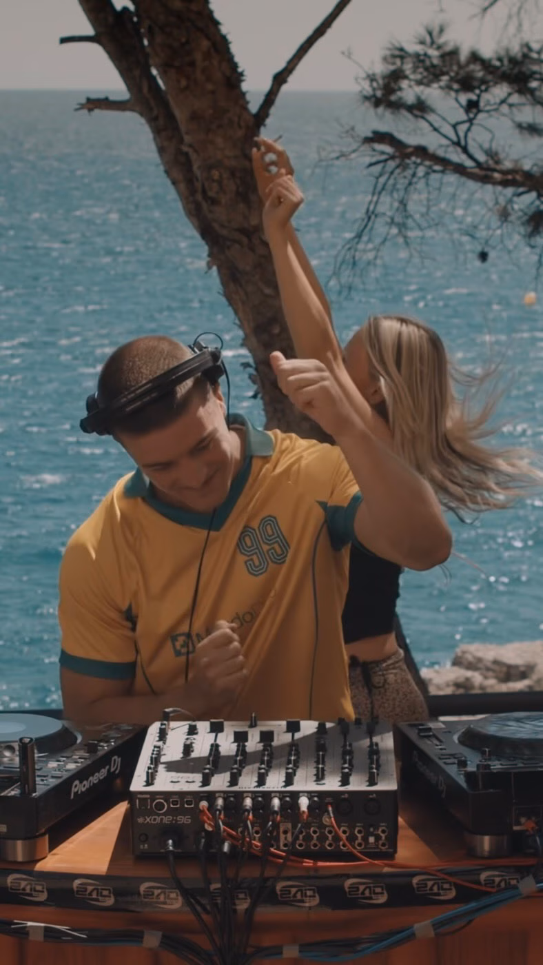 HUMAN ERROR - photo 11