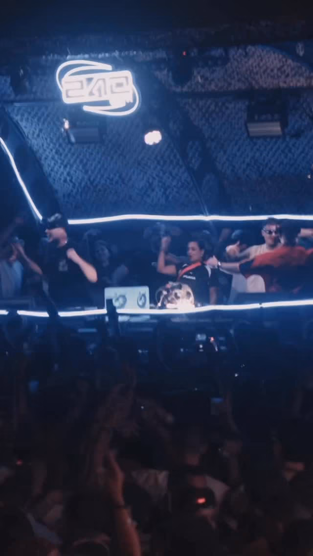 HUMAN ERROR - photo 14